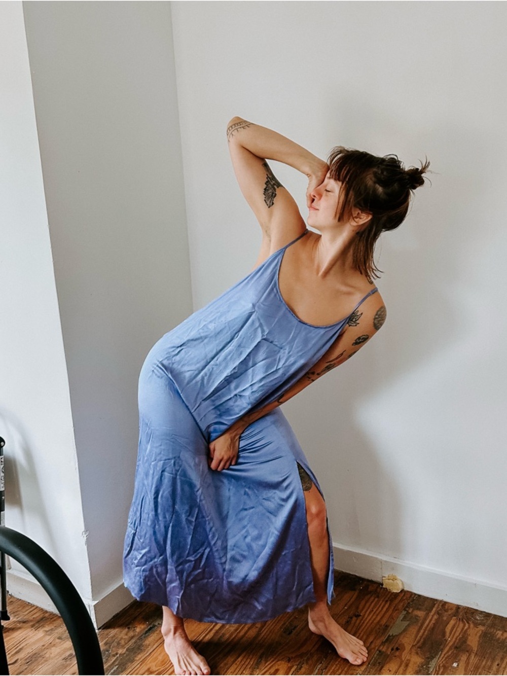 Light Blue Ombre Slip Midi Dress with Spaghetti Straps - Picture 4 of 6